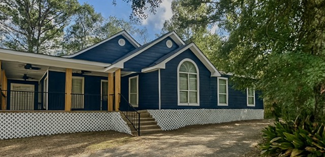 Beautiful blue wood siding exterior repaint in Loxley, AL